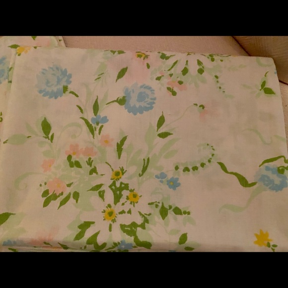 Vintage Other - 2 Vintage floral pillow cases